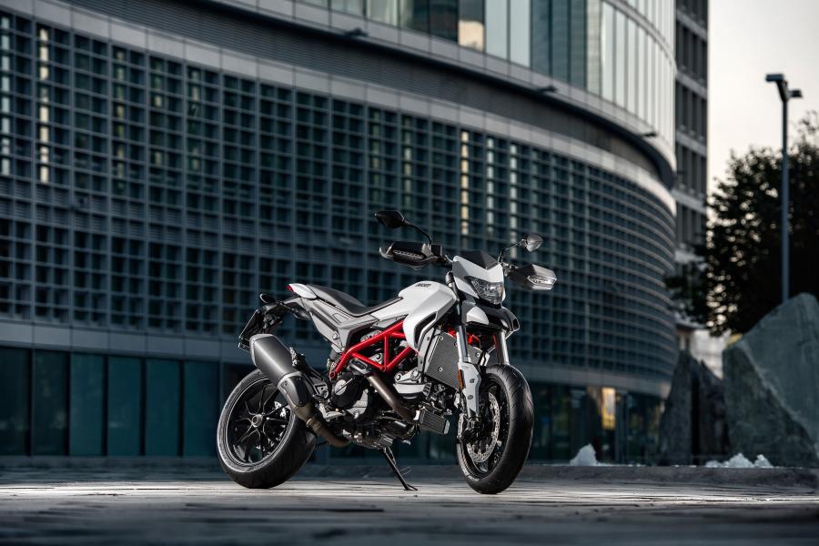 Ducati Hypermotard 939